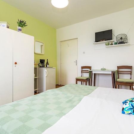 مالي لوشينغْ Muzic Budget Double Room المظهر الخارجي الصورة