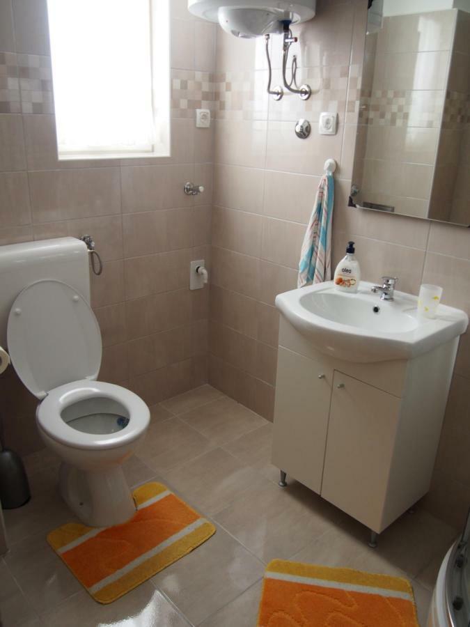 مالي لوشينغْ Muzic Budget Double Room المظهر الخارجي الصورة