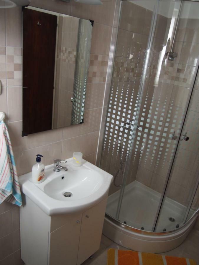 مالي لوشينغْ Muzic Budget Double Room المظهر الخارجي الصورة